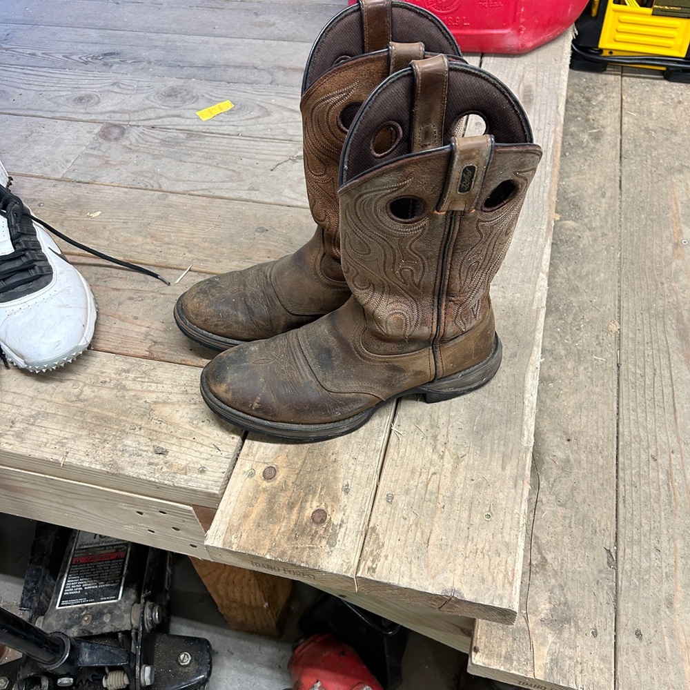 Durango boots 9 1/2
